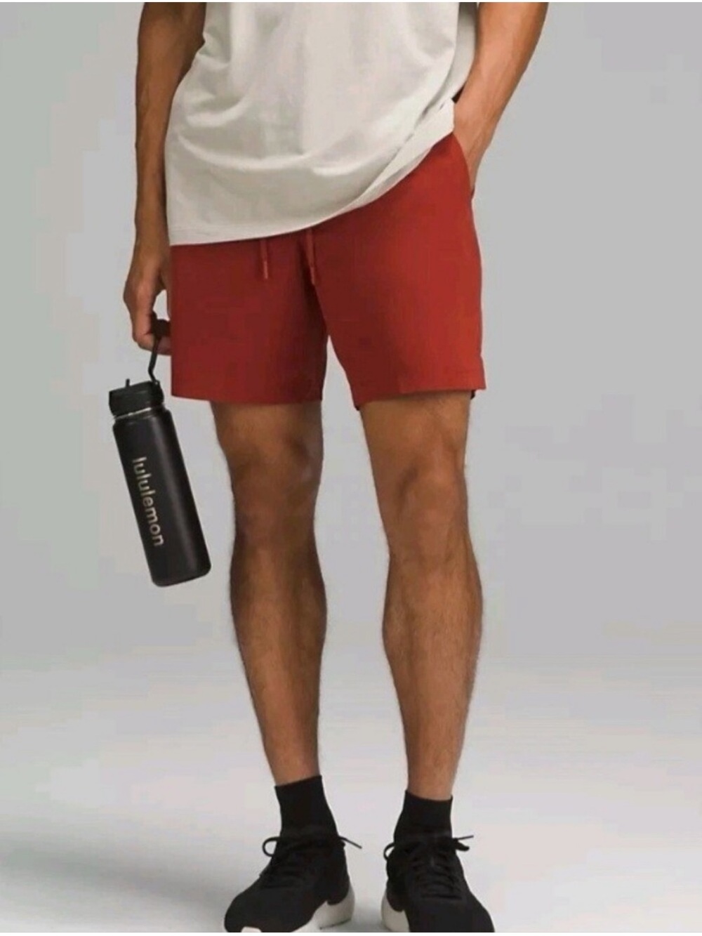 Lululemon Men’s Zeroed In Linerless Short 7" in Magma size large